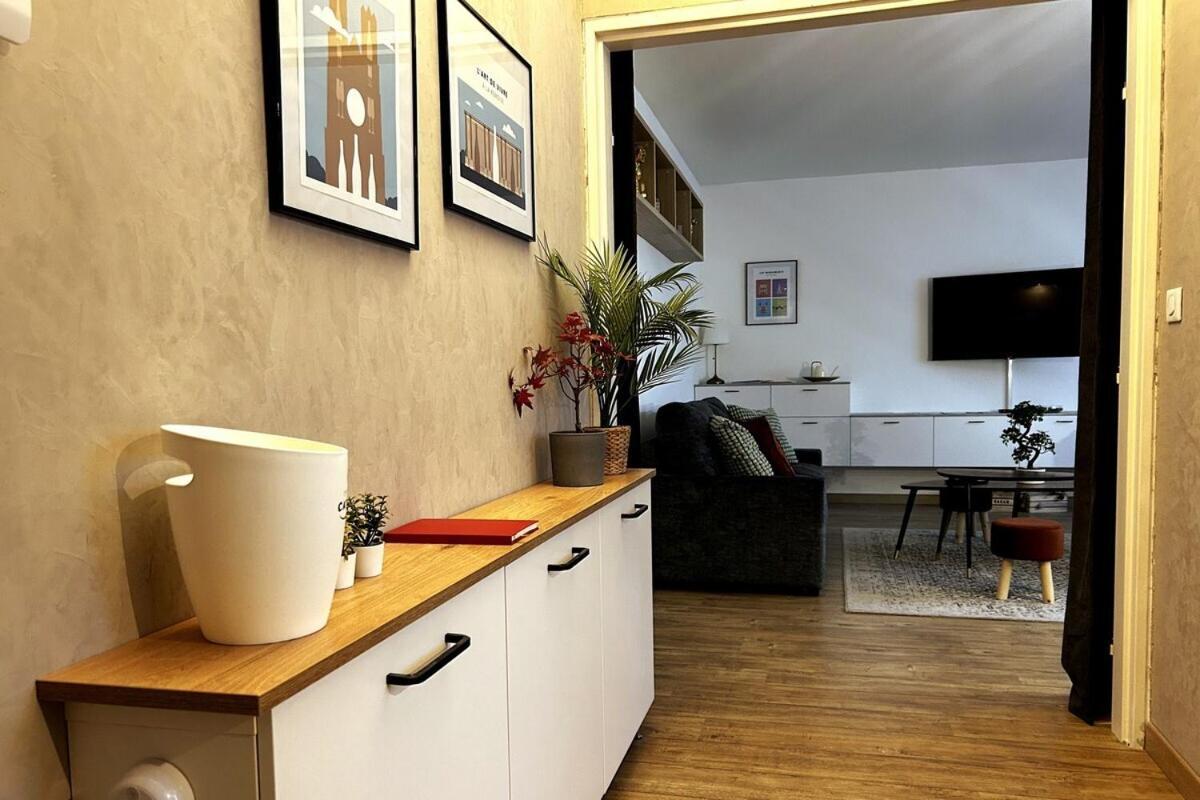 Au Coeur De Reims : A Deux Pas De La Cathedrale Apartment Luaran gambar